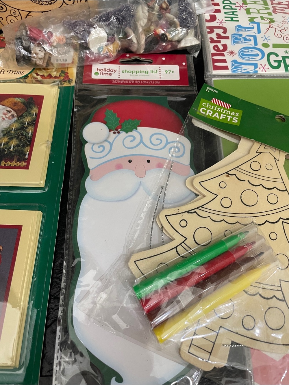 Holiday Craft Set - Red, Green, White Cards, photo albums, stamps and more! Fun! - Picture 4 of 6